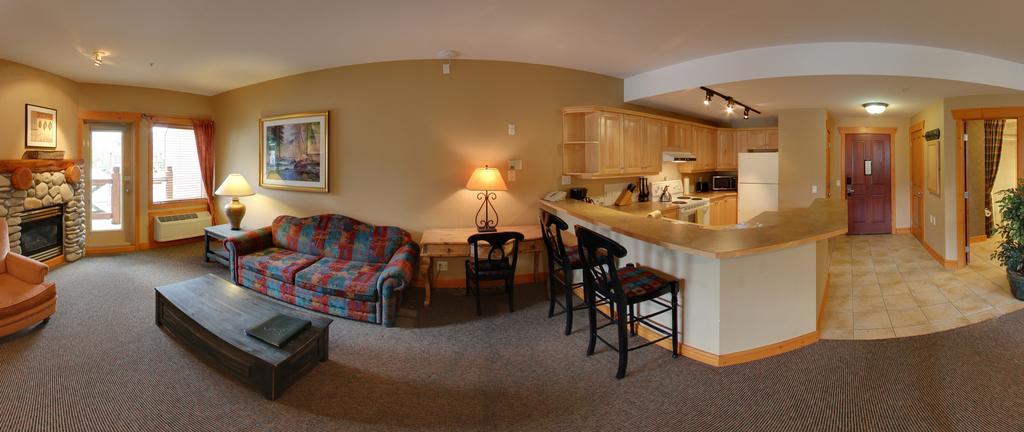 פרני Lizard Creek Lodge מראה חיצוני תמונה