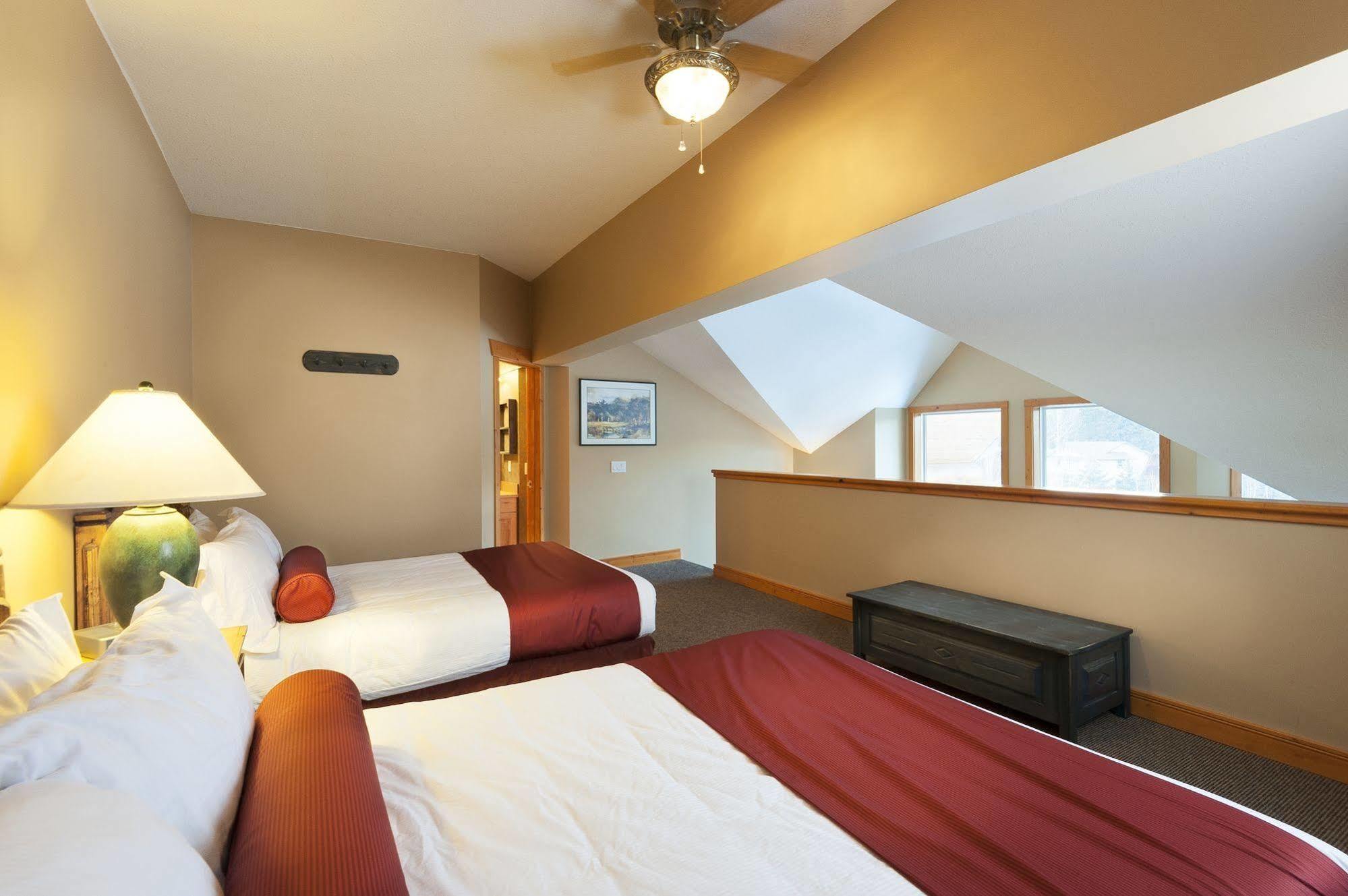 פרני Lizard Creek Lodge מראה חיצוני תמונה
